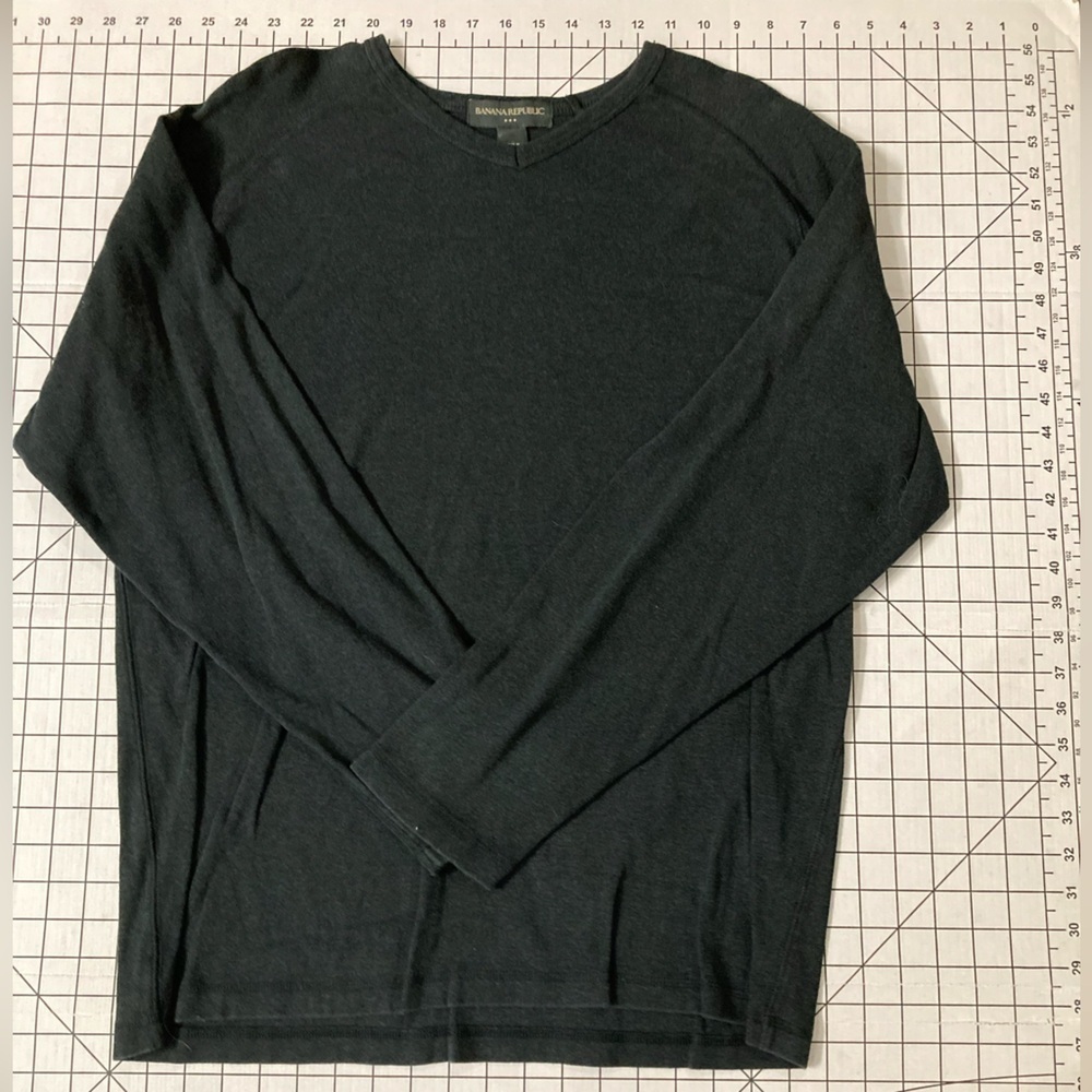Banana Republic Men’s Size XL Charcoal Sweater